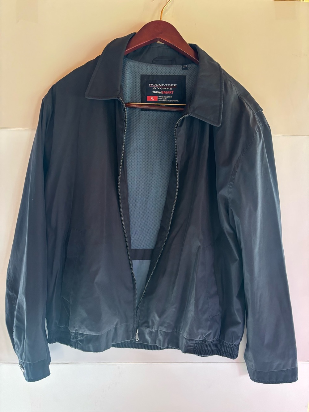 Roundtree & Yorke Men's Black Water Resistant Point Collar Full Zip Jacket XL